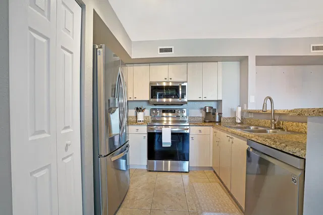 Flagler Pointe Unit 436 photo 12