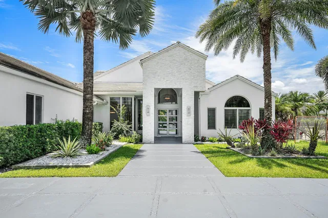 Woodfield Country Club Residence photo 4