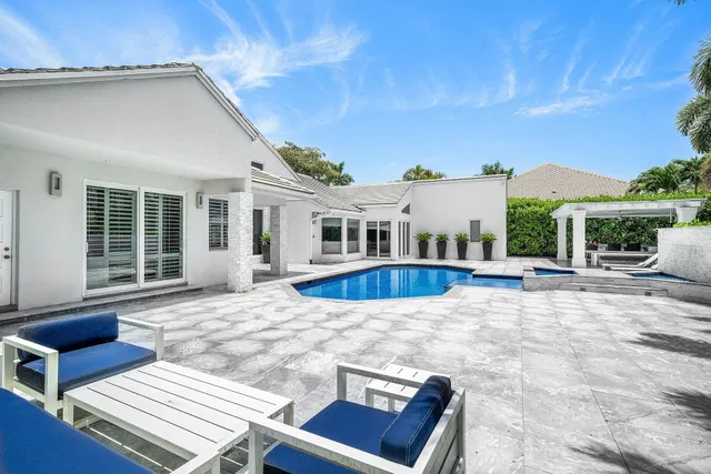 Woodfield Country Club Residence photo 43