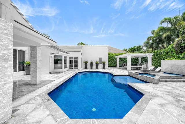 Woodfield Country Club Residence photo 45