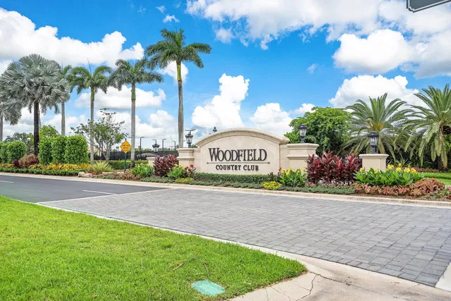 Woodfield Country Club Residence photo 59