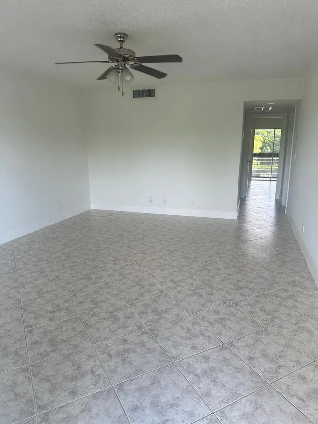  Unit 303 photo 6