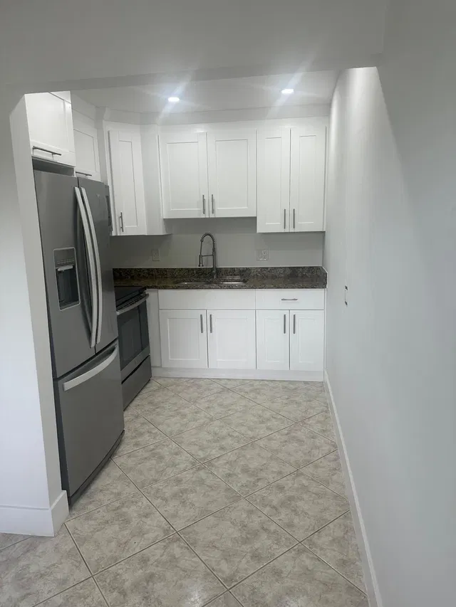  Unit 303 photo 8
