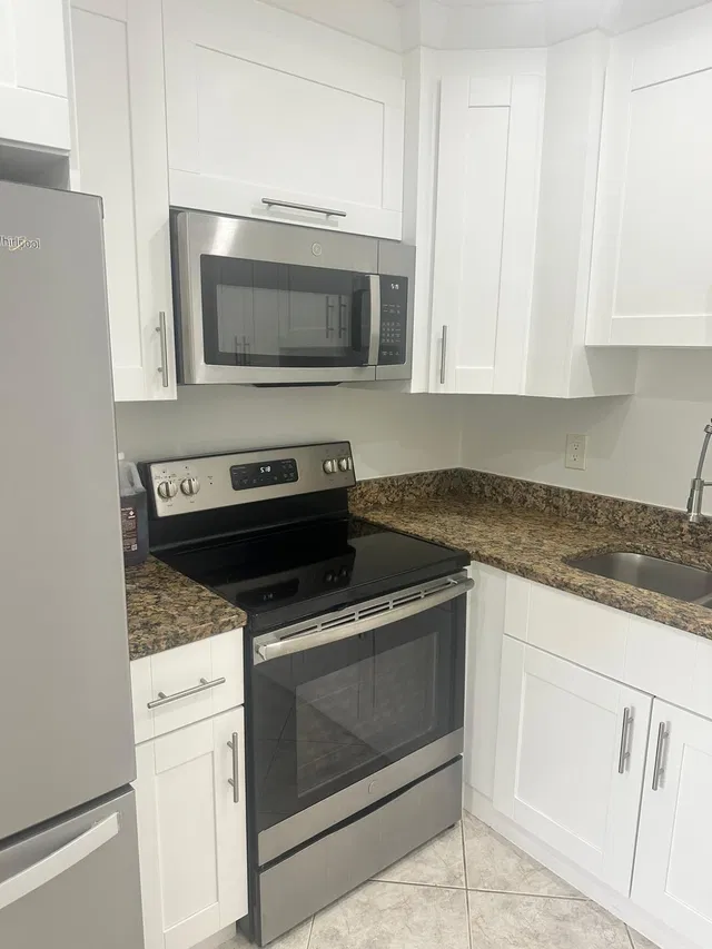  Unit 303 photo 16