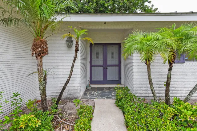 Residence photo 2