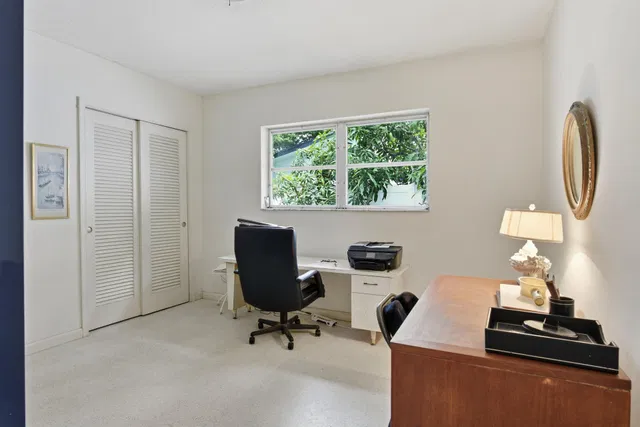Residence photo 19