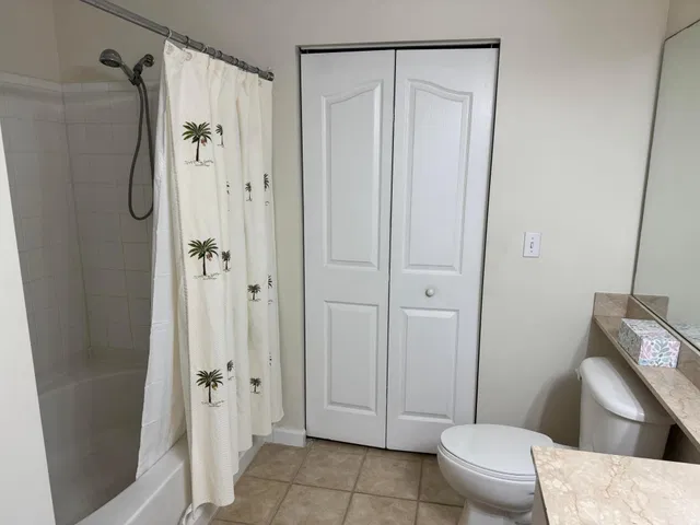  Unit 111 photo 7