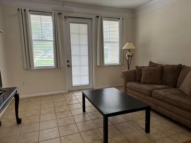  Unit 111 photo 11