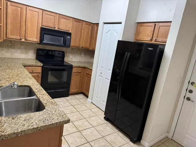  Unit 111 photo 15