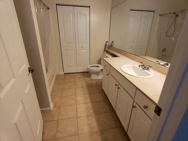  Unit 111 photo 18