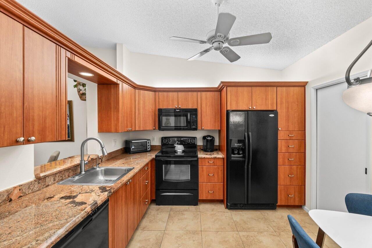  Residence photo 4