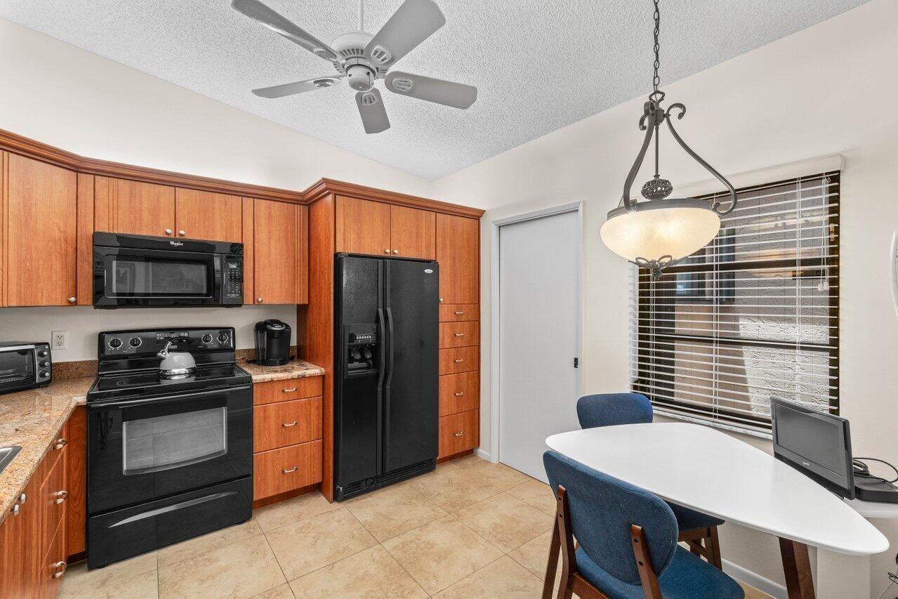  Residence photo 5