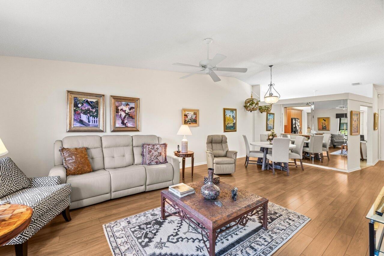  Residence photo 11