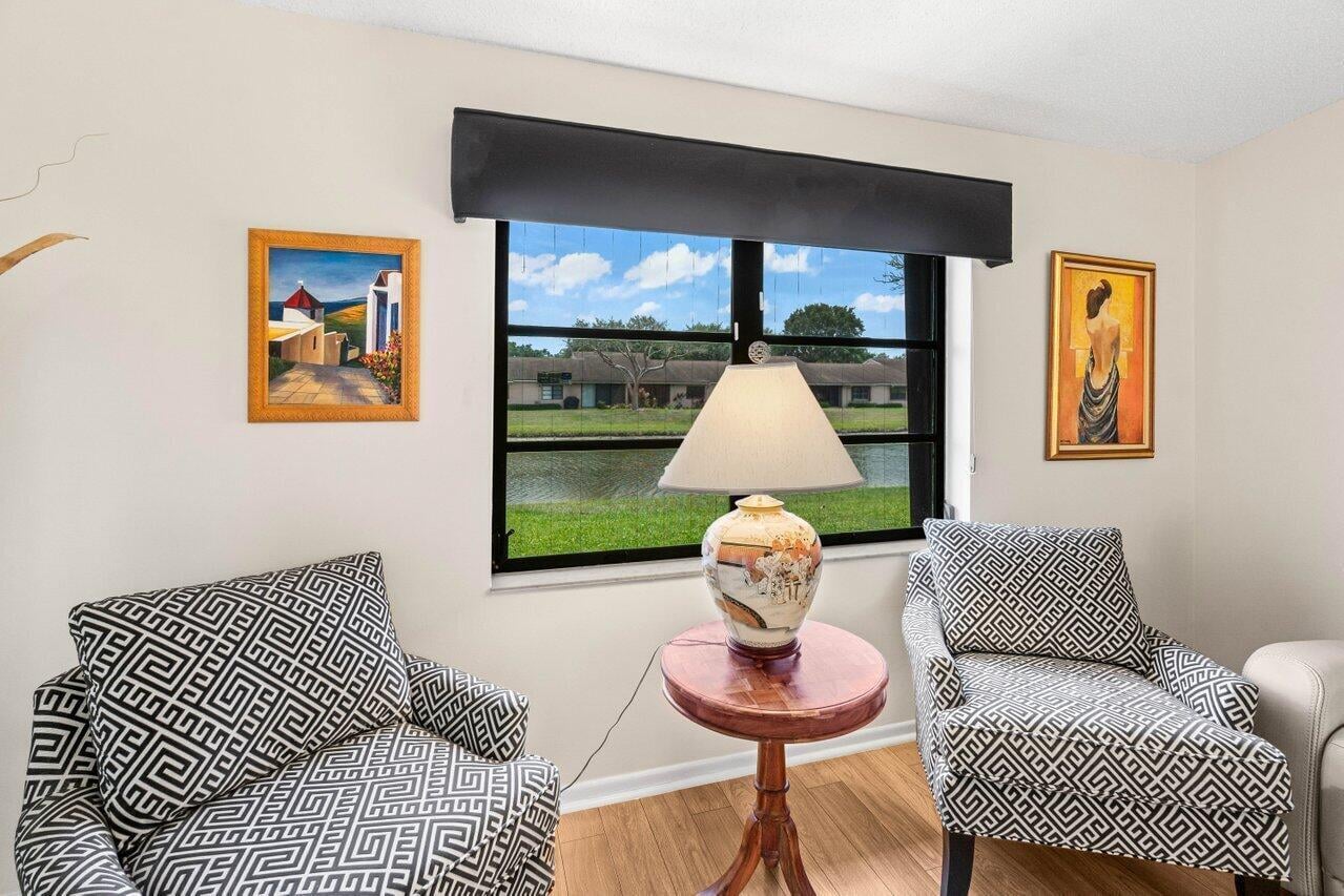  Residence photo 12