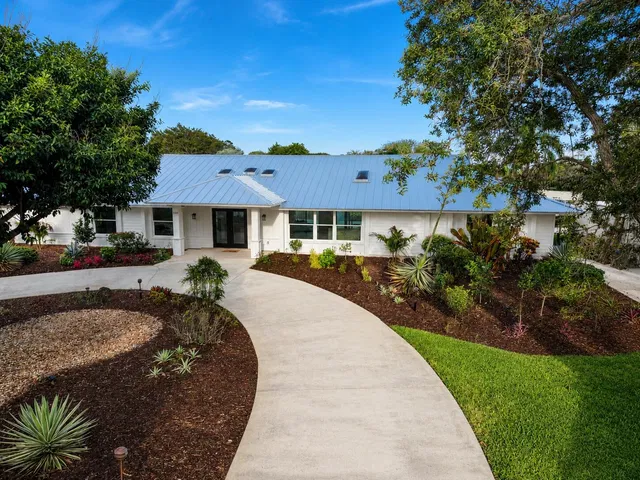 Residence photo 2
