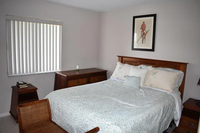  Unit 503 photo 6