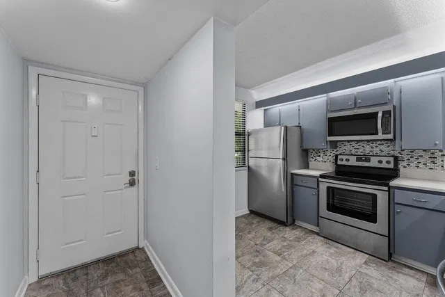  Unit 202 photo 6