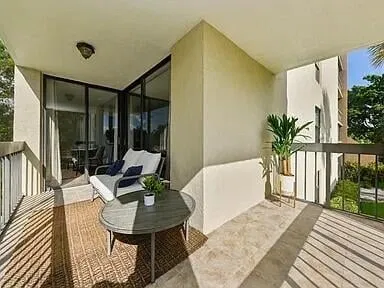  Unit 211 photo 11