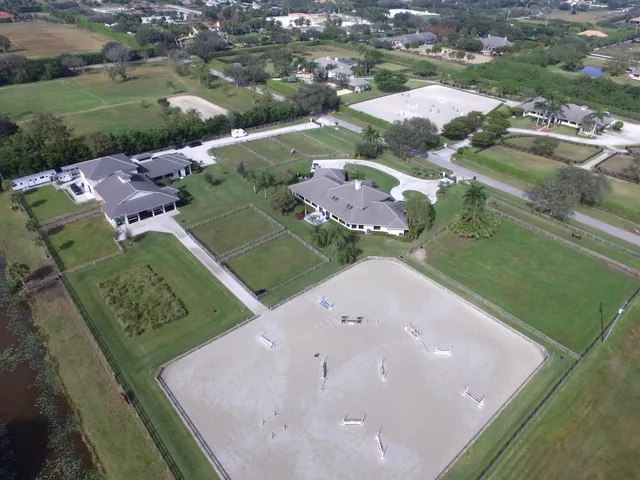 Palm Beach Point Residence photo 2