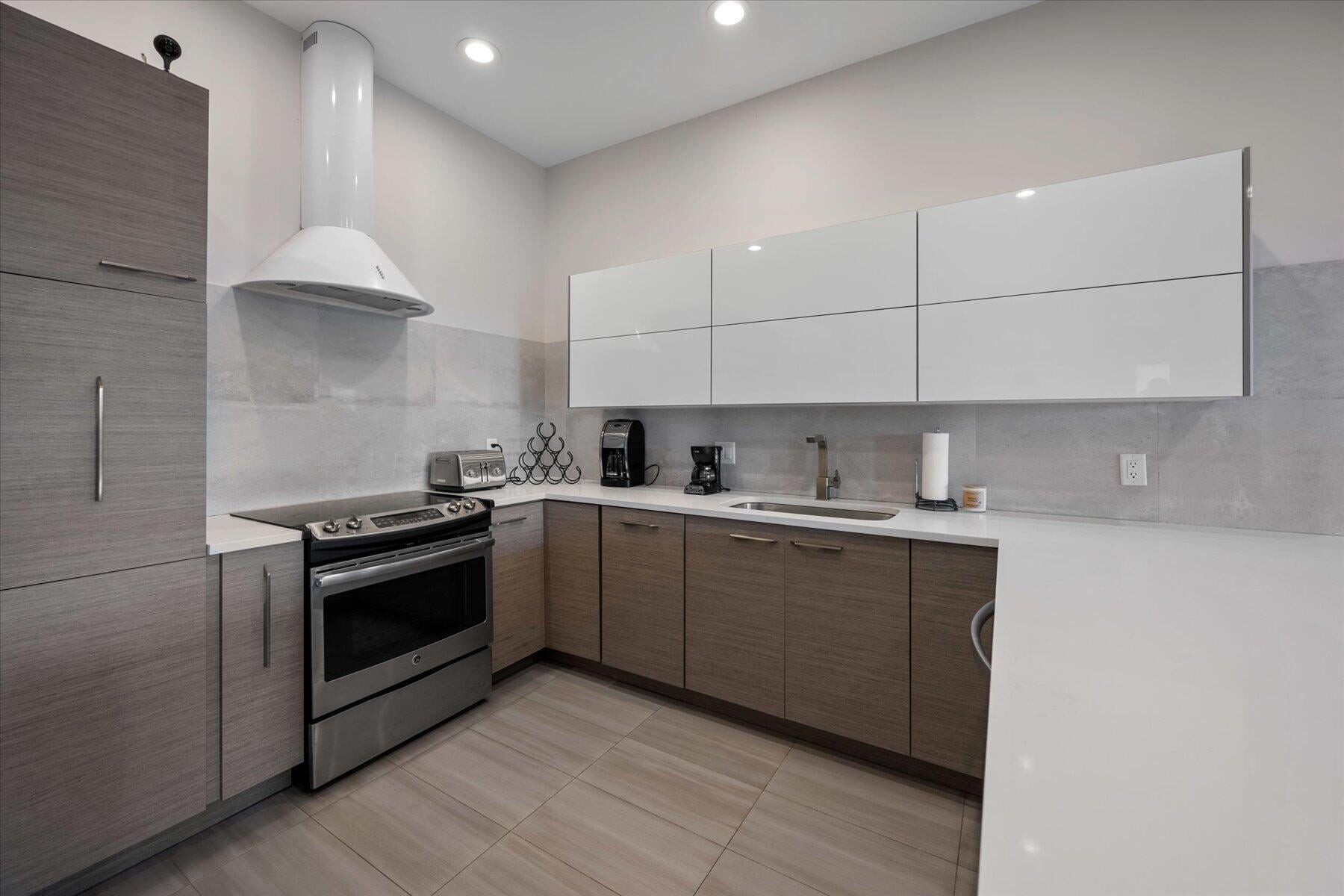 Palm Beach Point Residence photo 17