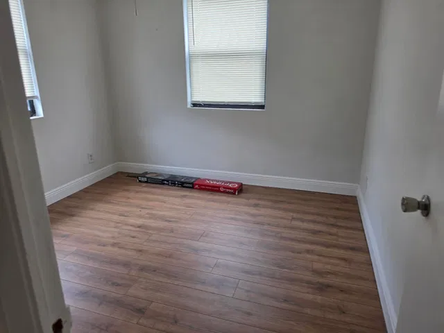 Residence photo 3