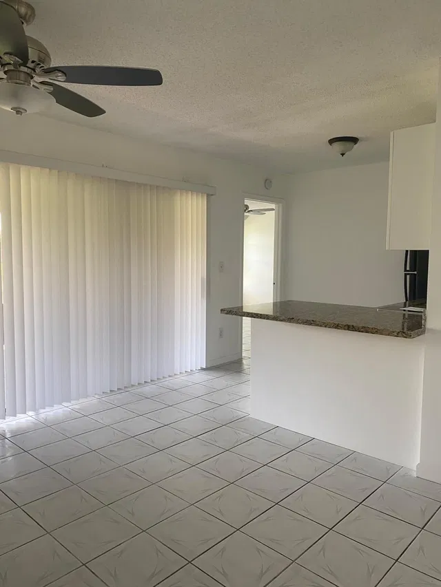 Residence photo 7