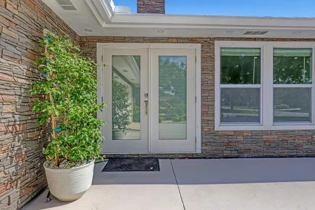  Residence photo 5