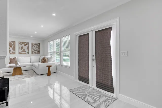 Residence photo 6