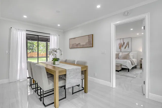  Residence photo 11