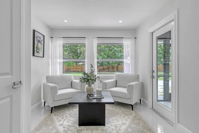  Residence photo 19