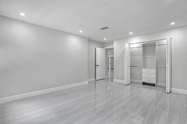  Residence photo 29