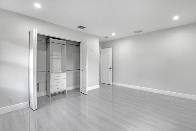  Residence photo 32