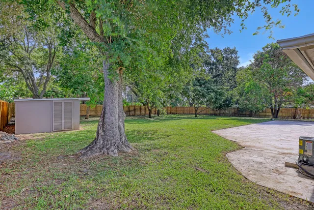  Residence photo 43