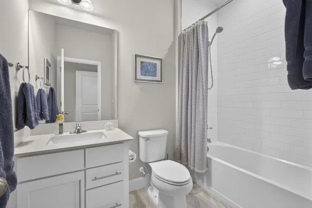  Residence photo 24