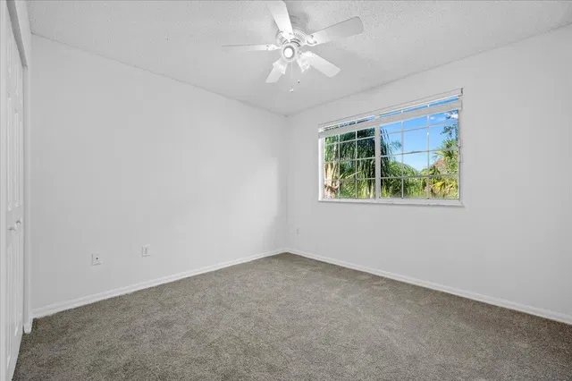 Unit 211 photo 12