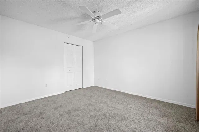Unit 211 photo 14