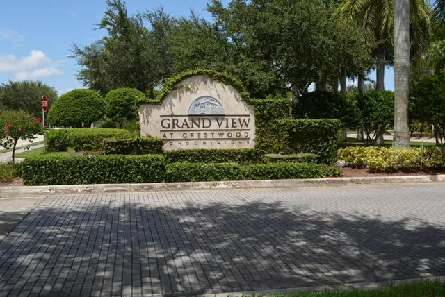 Unit 211 photo 18