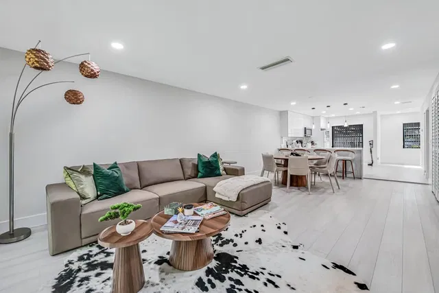 Boca Lago Country Club Homes Unit D photo 8