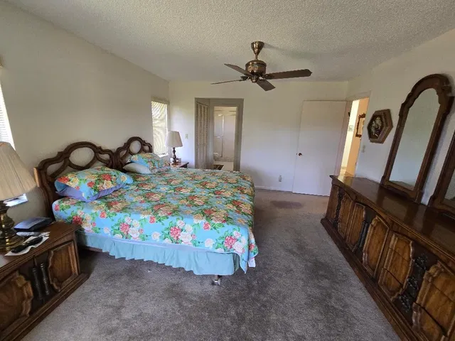 Unit F photo 28