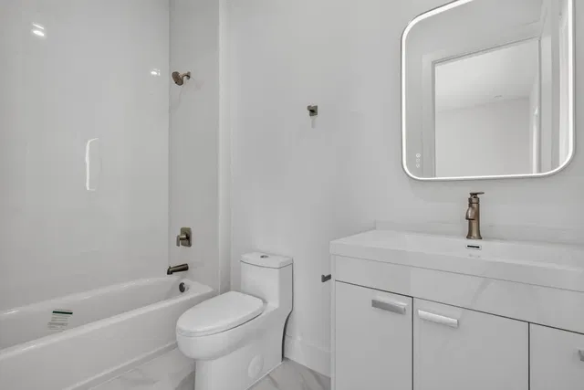 Residence photo 30