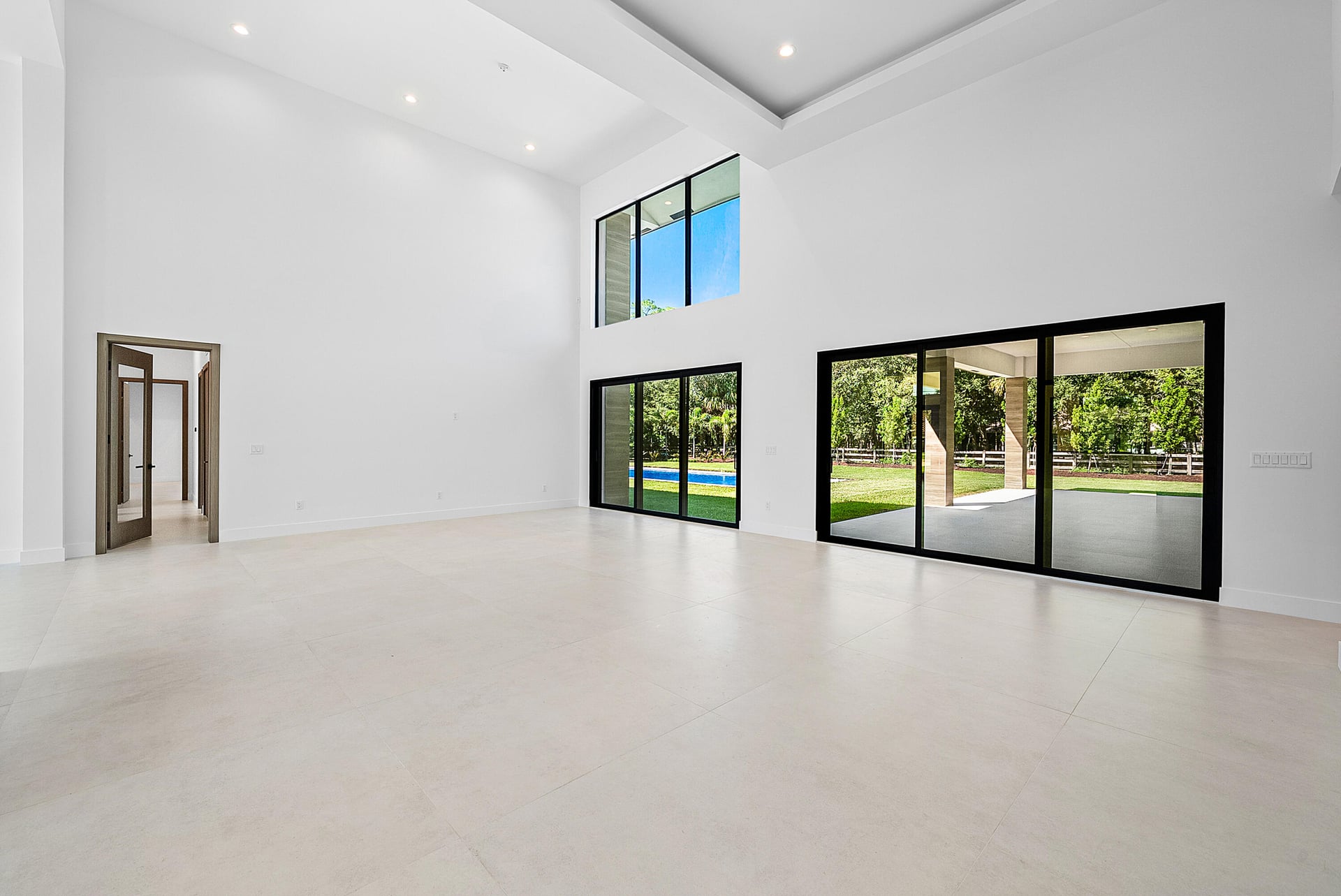 Paddock Park 1 Residence photo 11