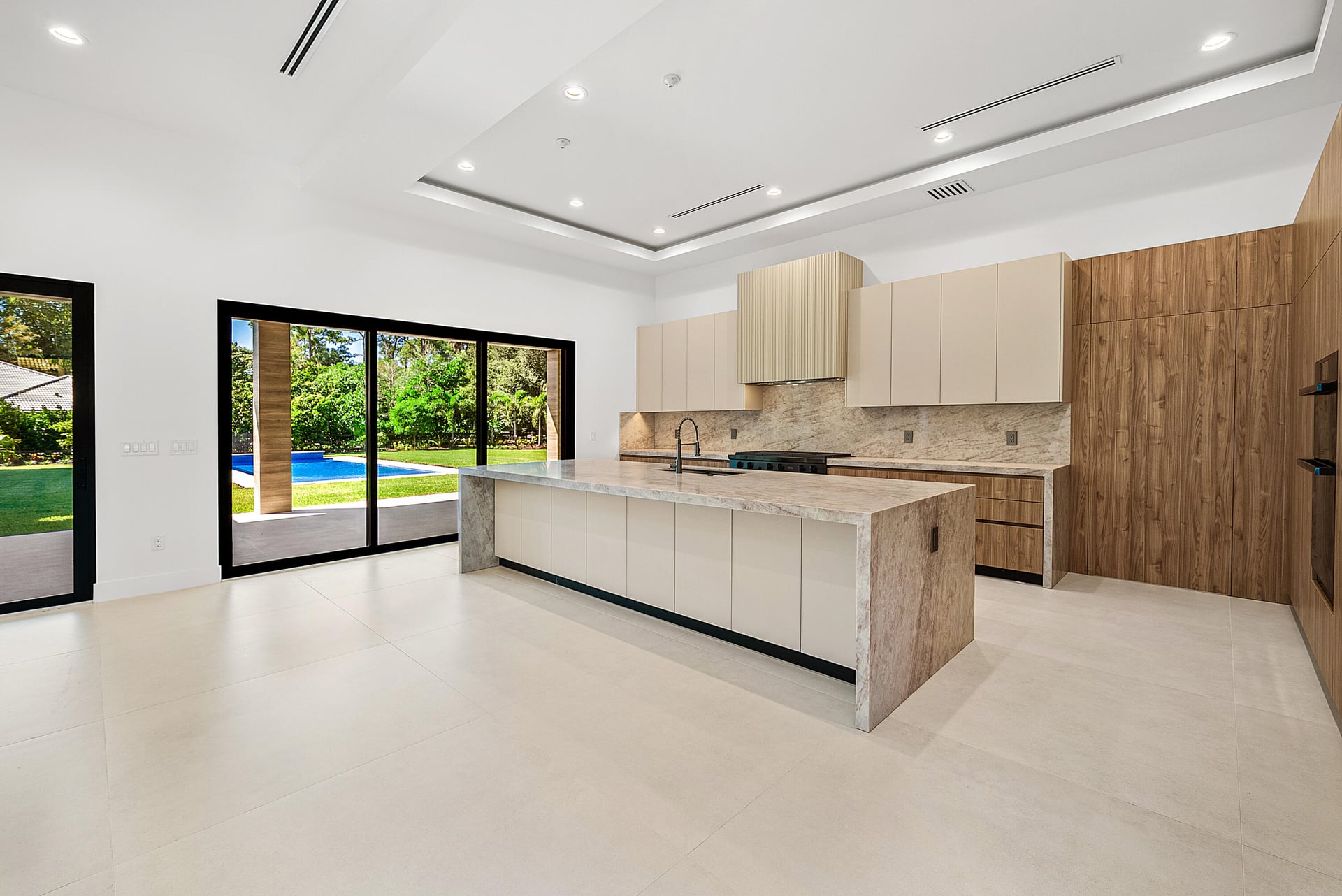 Paddock Park 1 Residence photo 17