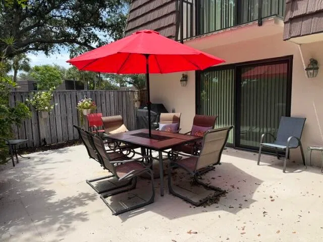 Residence photo 2