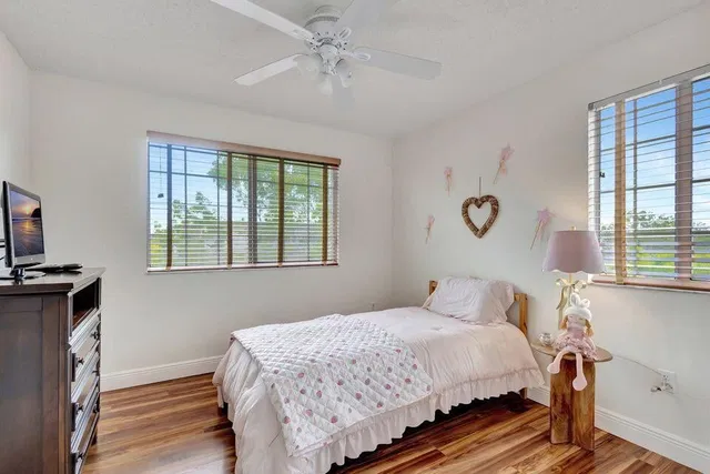 Unit 1407 photo 18