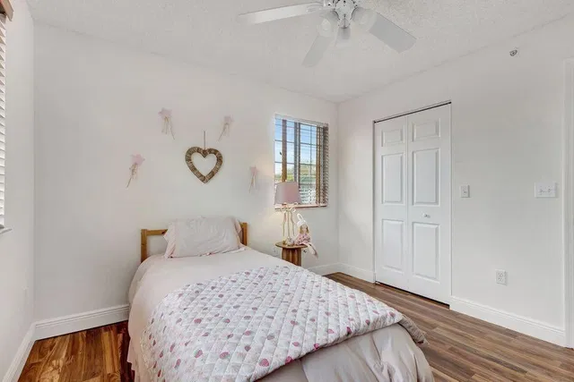 Unit 1407 photo 19