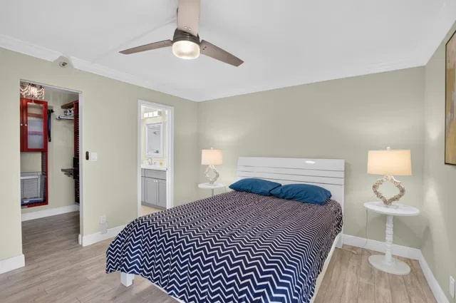  Unit 5050 photo 16