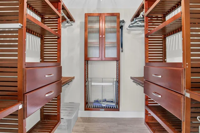  Unit 5050 photo 19