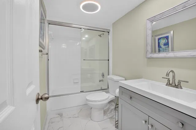  Unit 5050 photo 24