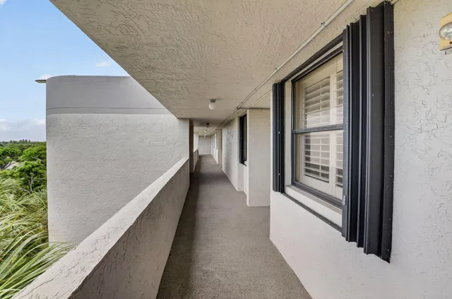  Unit 5050 photo 35