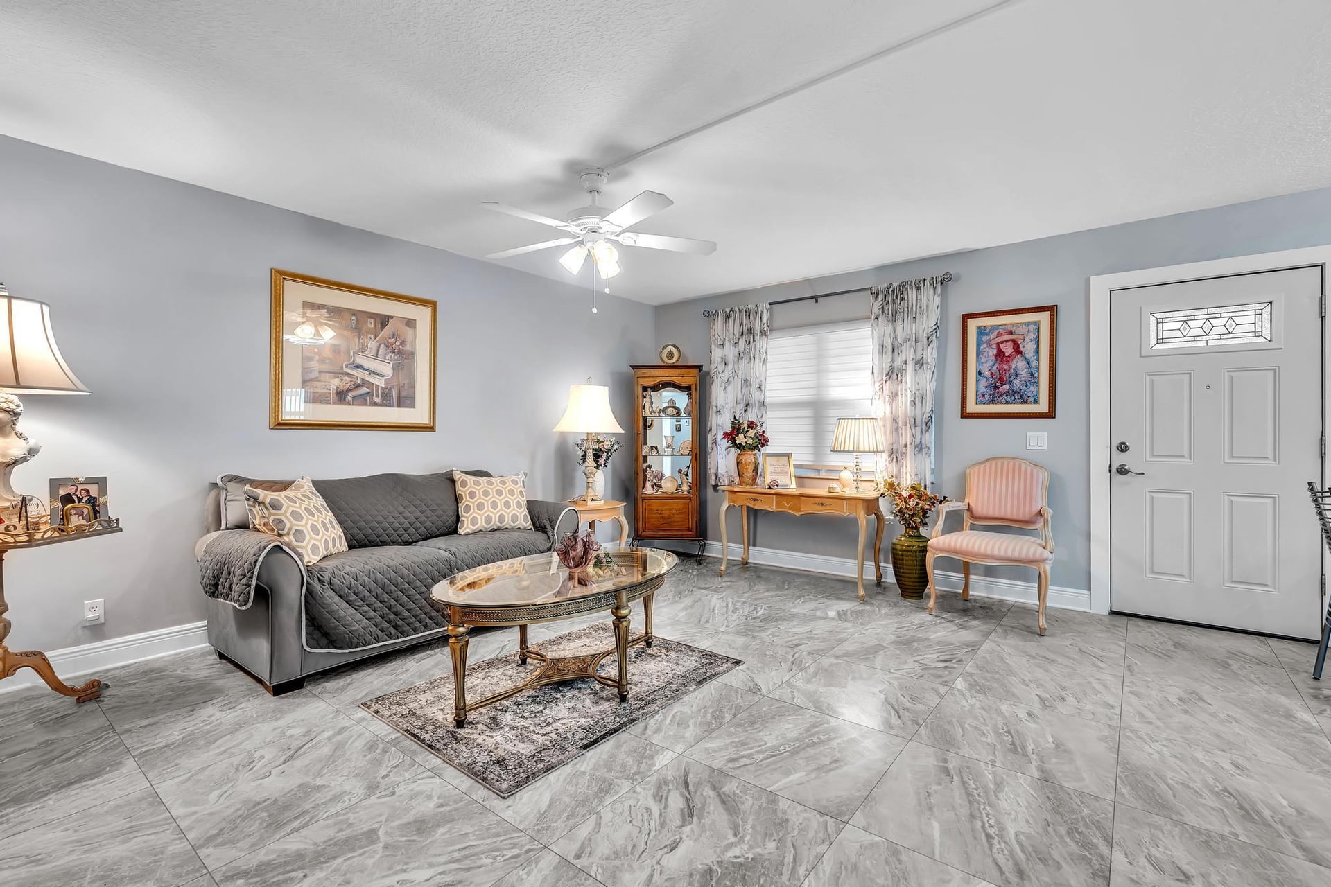 Unit 625 photo 14
